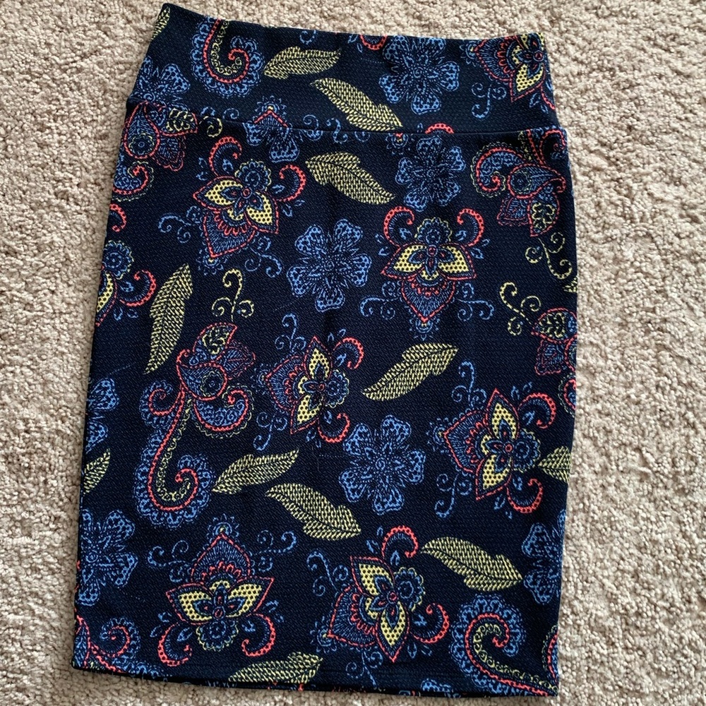 LuLaRoe skirt